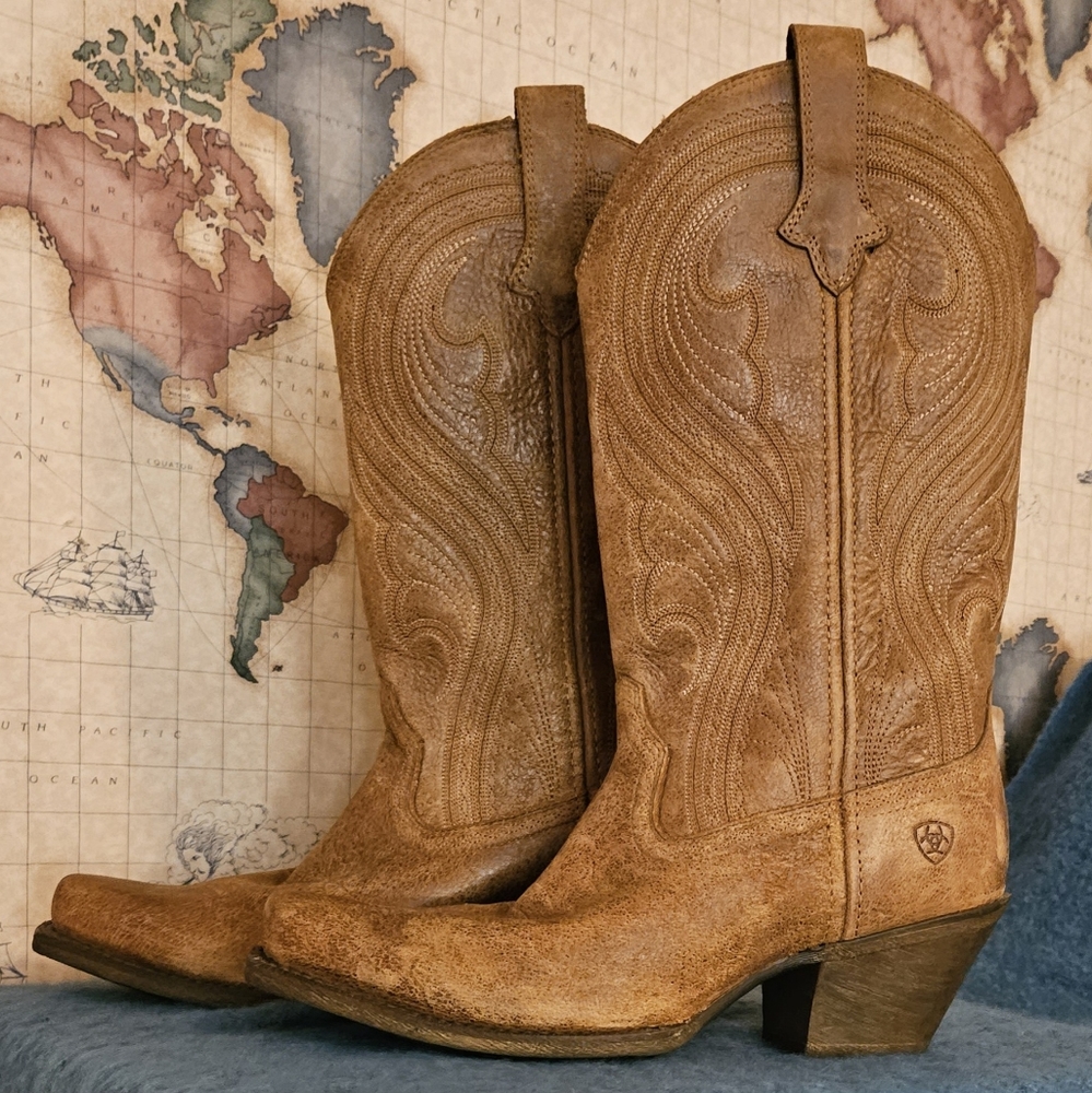 Ariat Womens Lively Western Cowgirl Boots Square Toe Size 9 B (10019864)